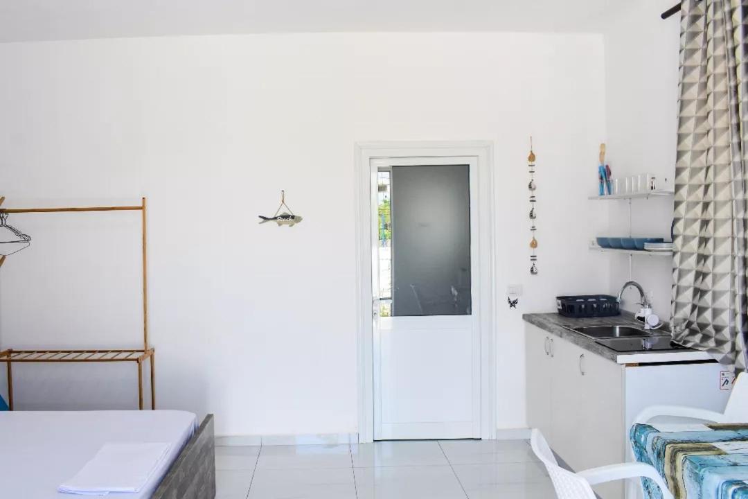 Troi Beach House Vlorë Esterno foto